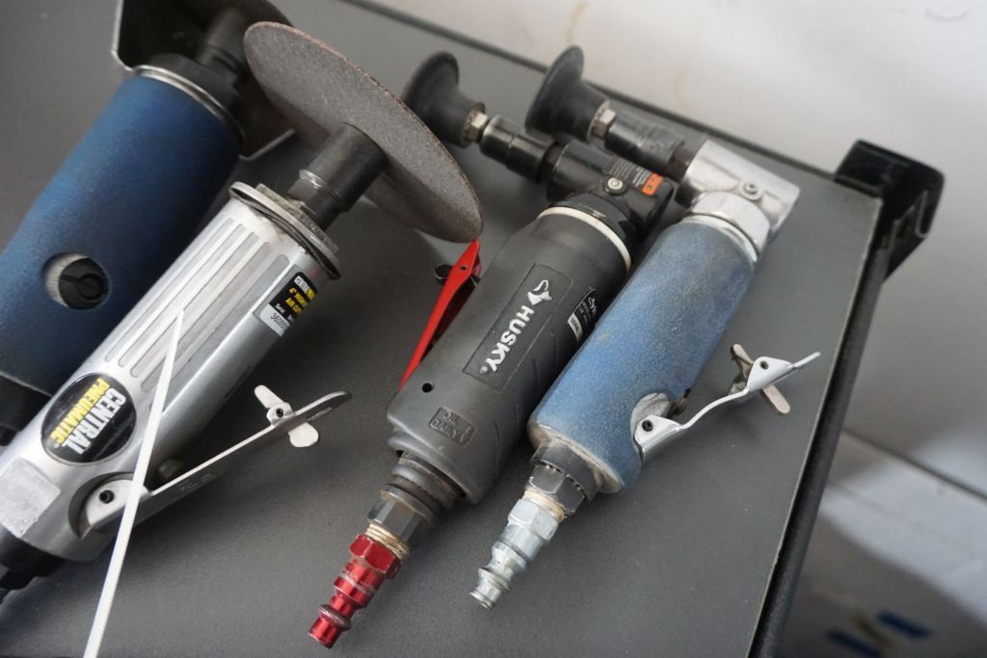 Lot of (5) Pneumatic Hand Tools|Tag: 221206 - Image 5 of 6
