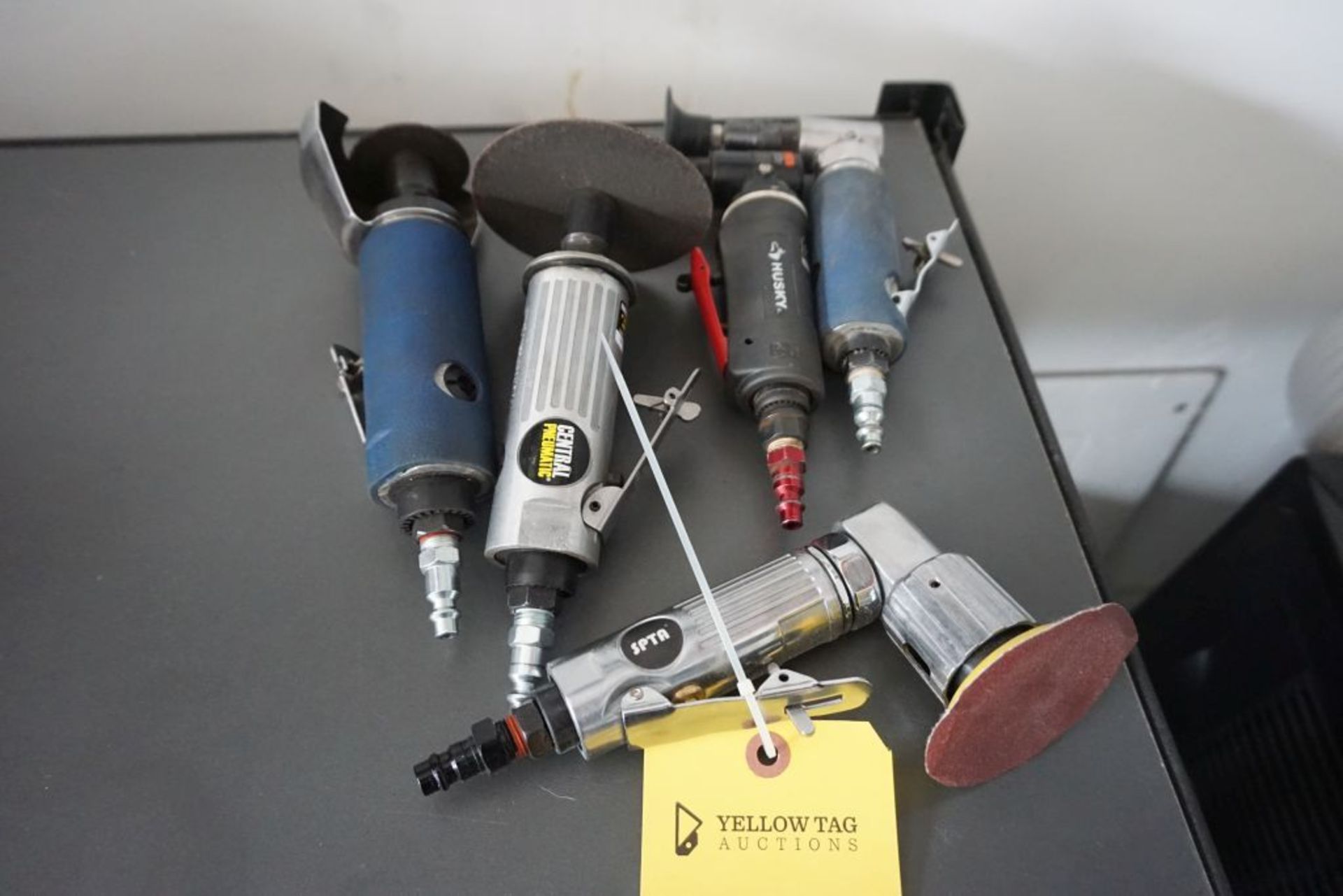 Lot of (5) Pneumatic Hand Tools|Tag: 221206