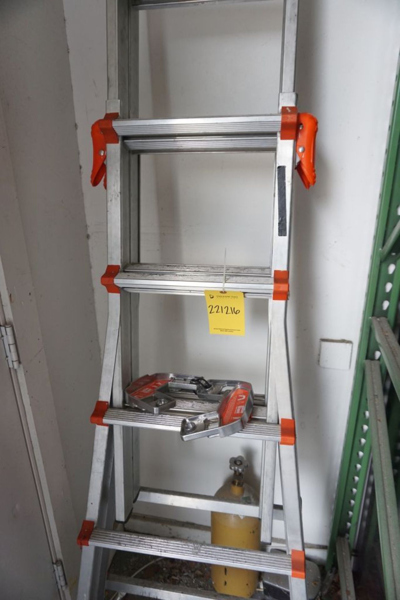 Little Giant 300 Heavy Rated Ladder|91"; Tag: 221216 - Image 3 of 5