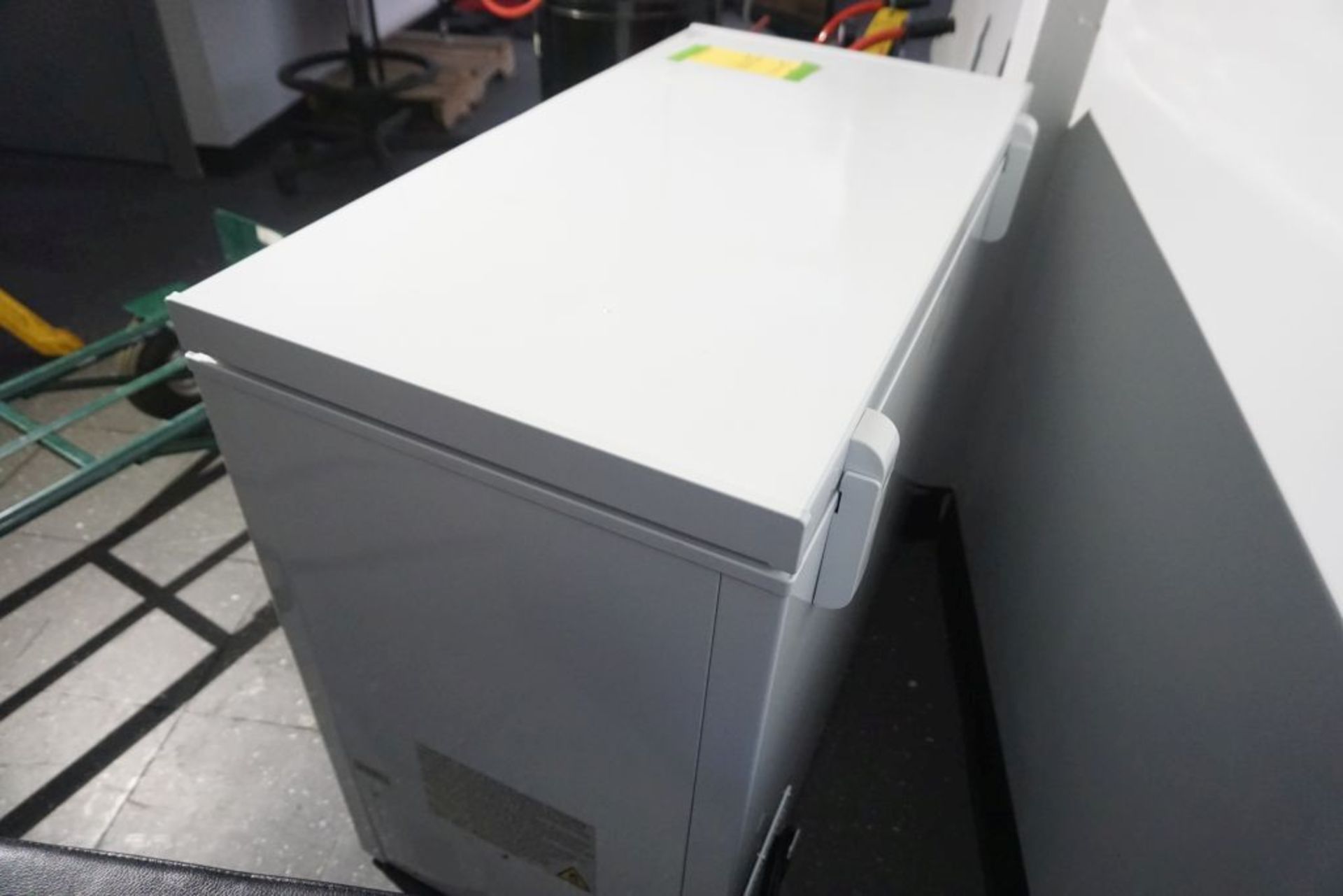 Insignia Freezer|Model No. NS-CZ70WHG; 115V; Tag: 221189 - Image 4 of 6