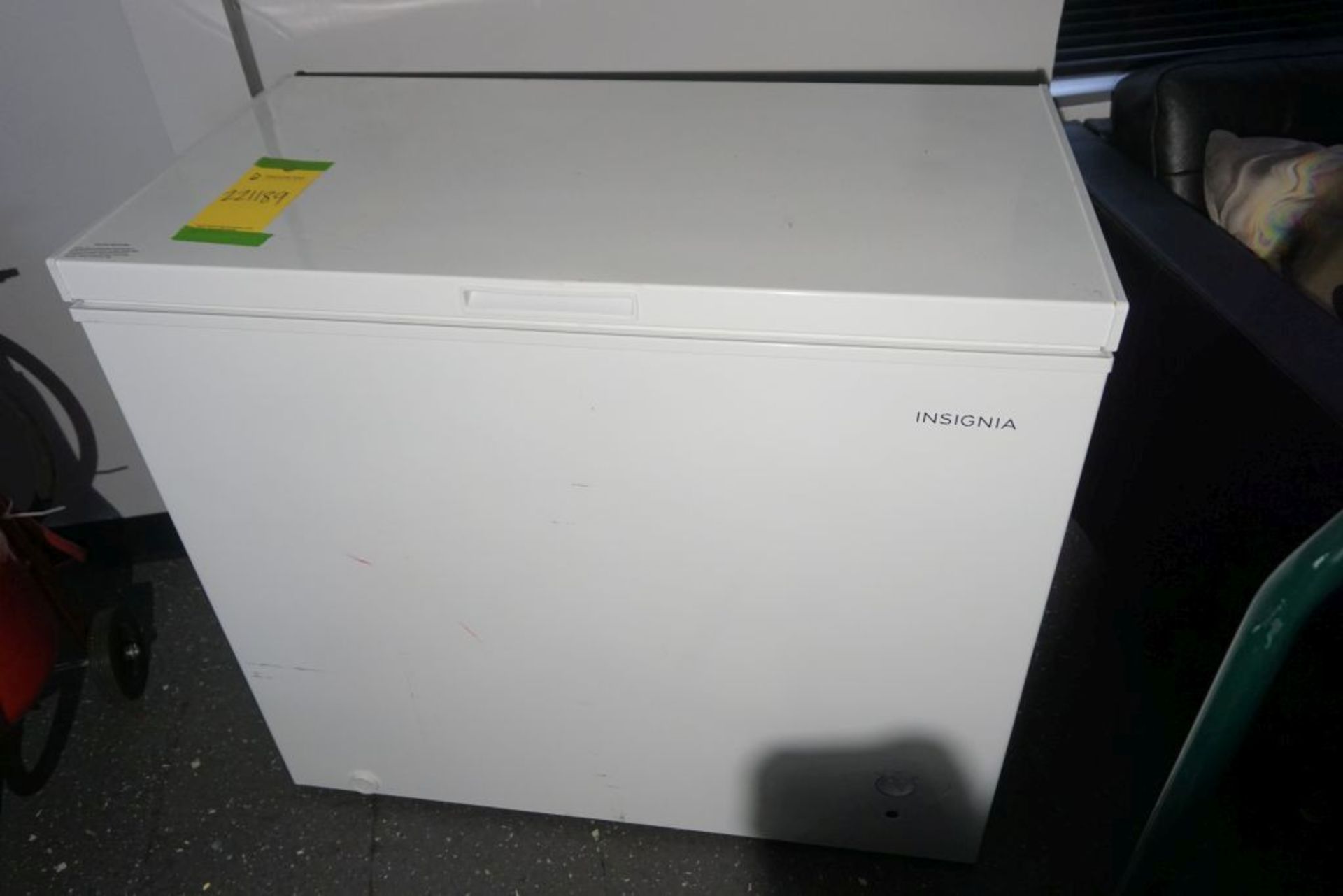 Insignia Freezer|Model No. NS-CZ70WHG; 115V; Tag: 221189