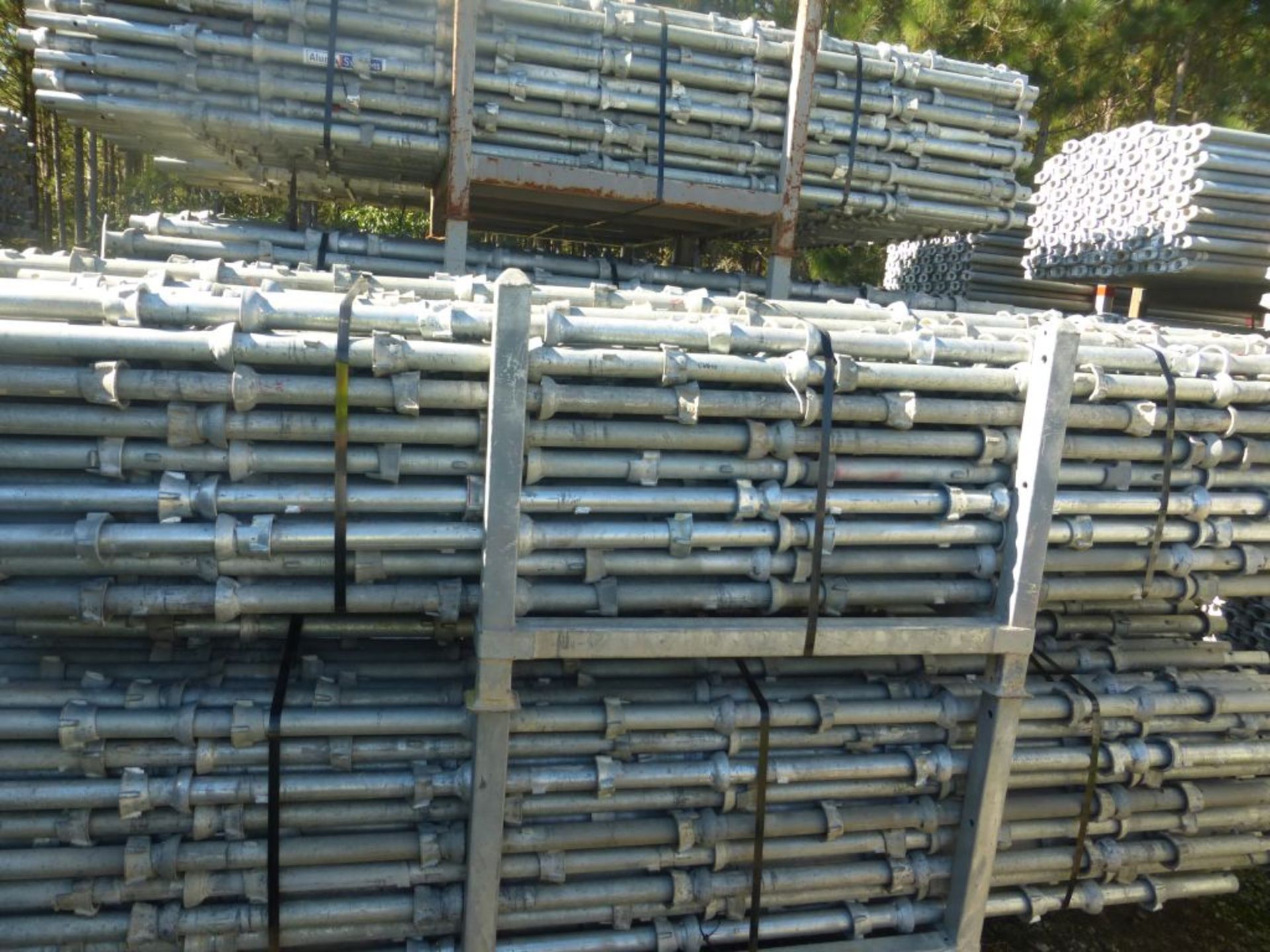 Lot of (250) 9' 10" (3M) Vertical 6 Cup; Type: CLV910 - (2) Racks Per Lot - Approximate Weight:9,100 - Image 3 of 12