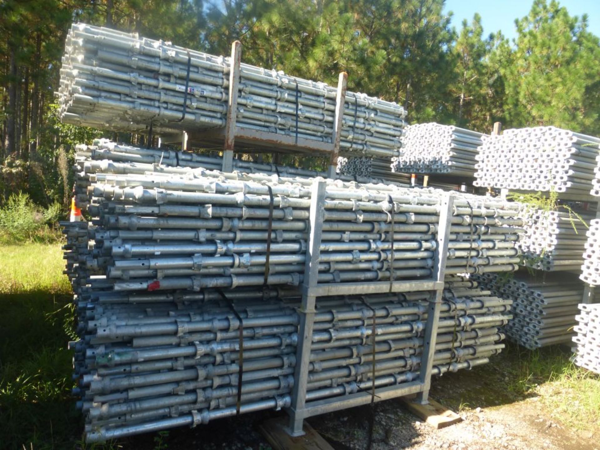 Lot of (250) 9' 10" (3M) Vertical 6 Cup; Type: CLV910 - (2) Racks Per Lot - Approximate Weight:9,100 - Image 2 of 12