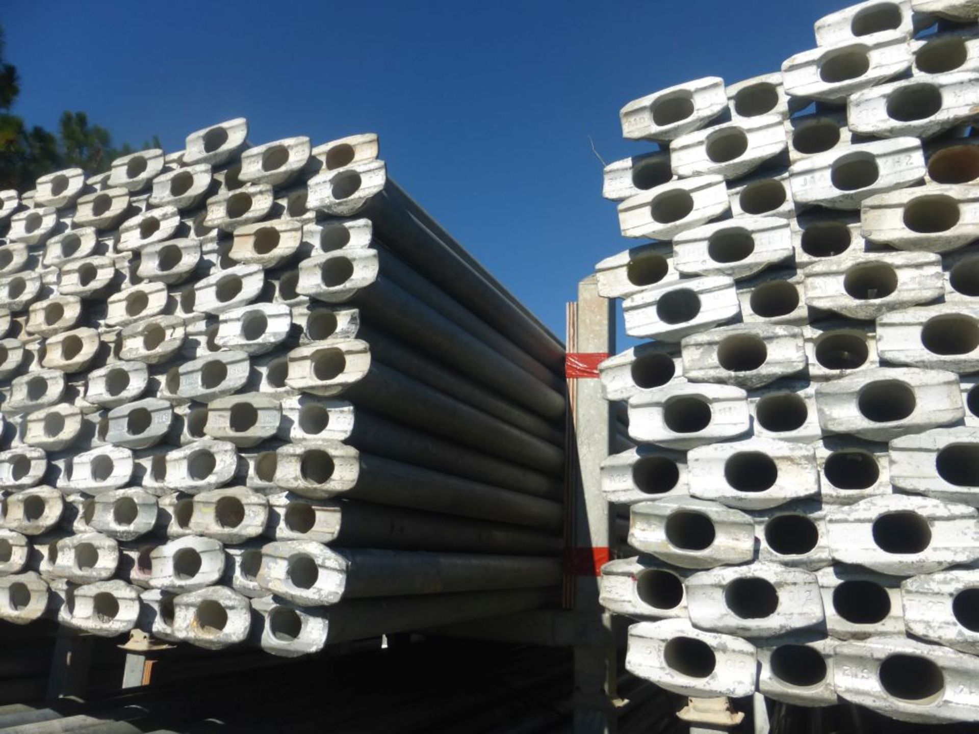 Lot of (450) 8' 0" Horizontal Ledger - Bay Length 96" (2.44M); Type: CLH80 - (3) Racks Per Lot - - Image 4 of 12