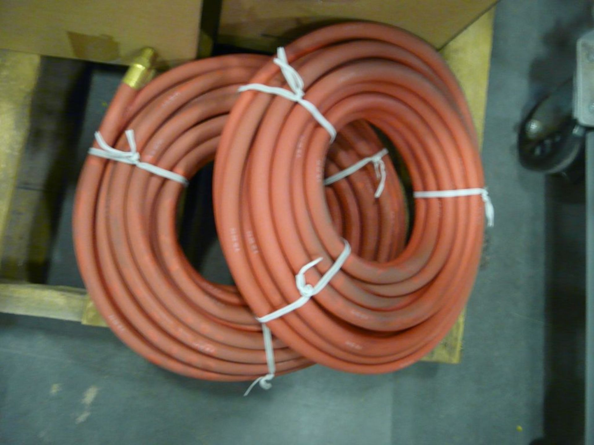 Lot of Assorted Components - Includes:; Hose; Pumps; Tag: 222421; Lot Loading Fee: $30 - Image 3 of 8