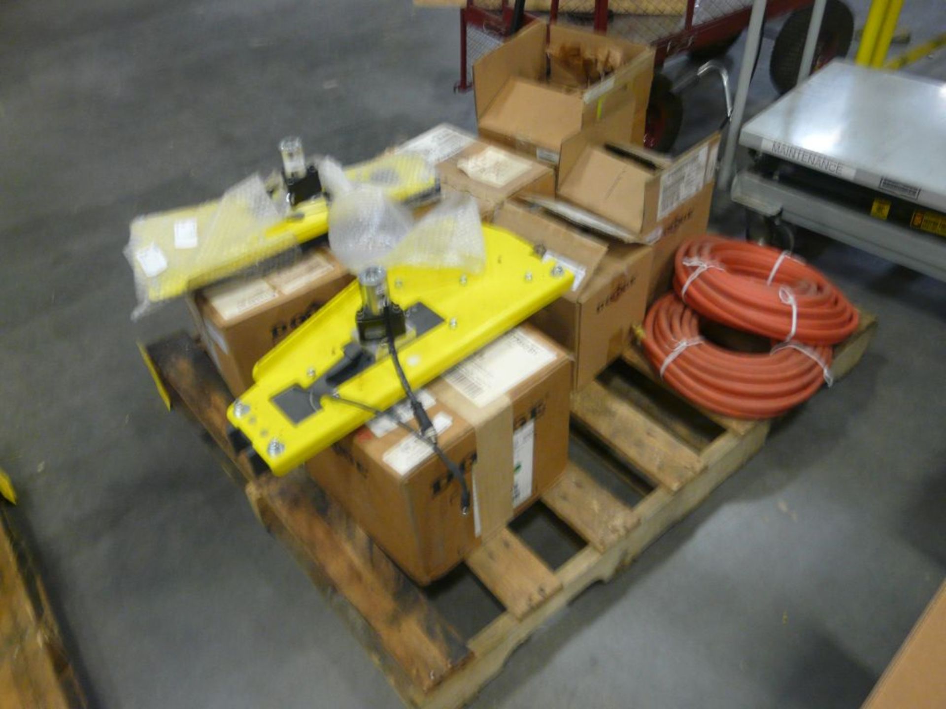 Lot of Assorted Components - Includes:; Hose; Pumps; Tag: 222421; Lot Loading Fee: $30 - Image 2 of 8