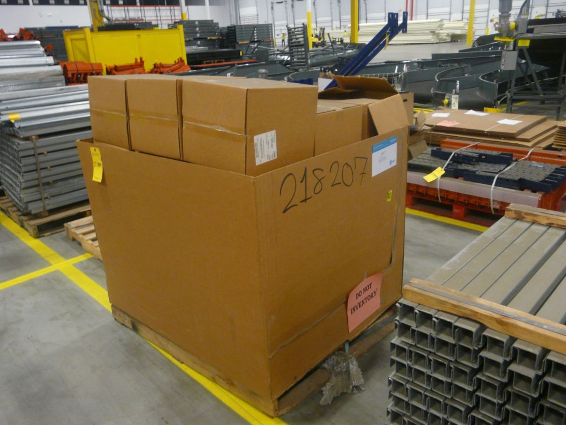 Lot of (6000) Boxes of Guide Infeed - Cat No. 217100; Tag: 222449; Lot Loading Fee: $30