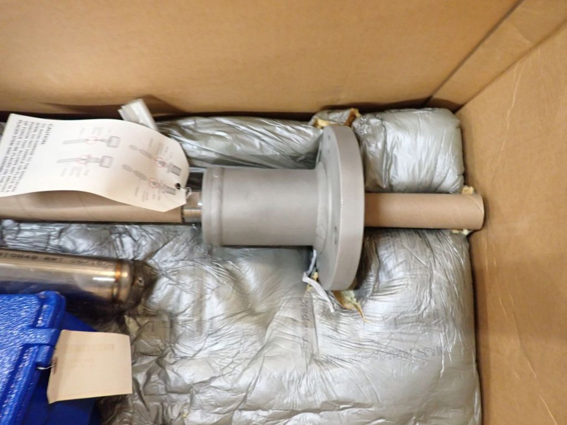 Magnetrol Level & Flow Control - Part No. 580941-01-001; New Surplus; Tag: 222538 - Image 2 of 8