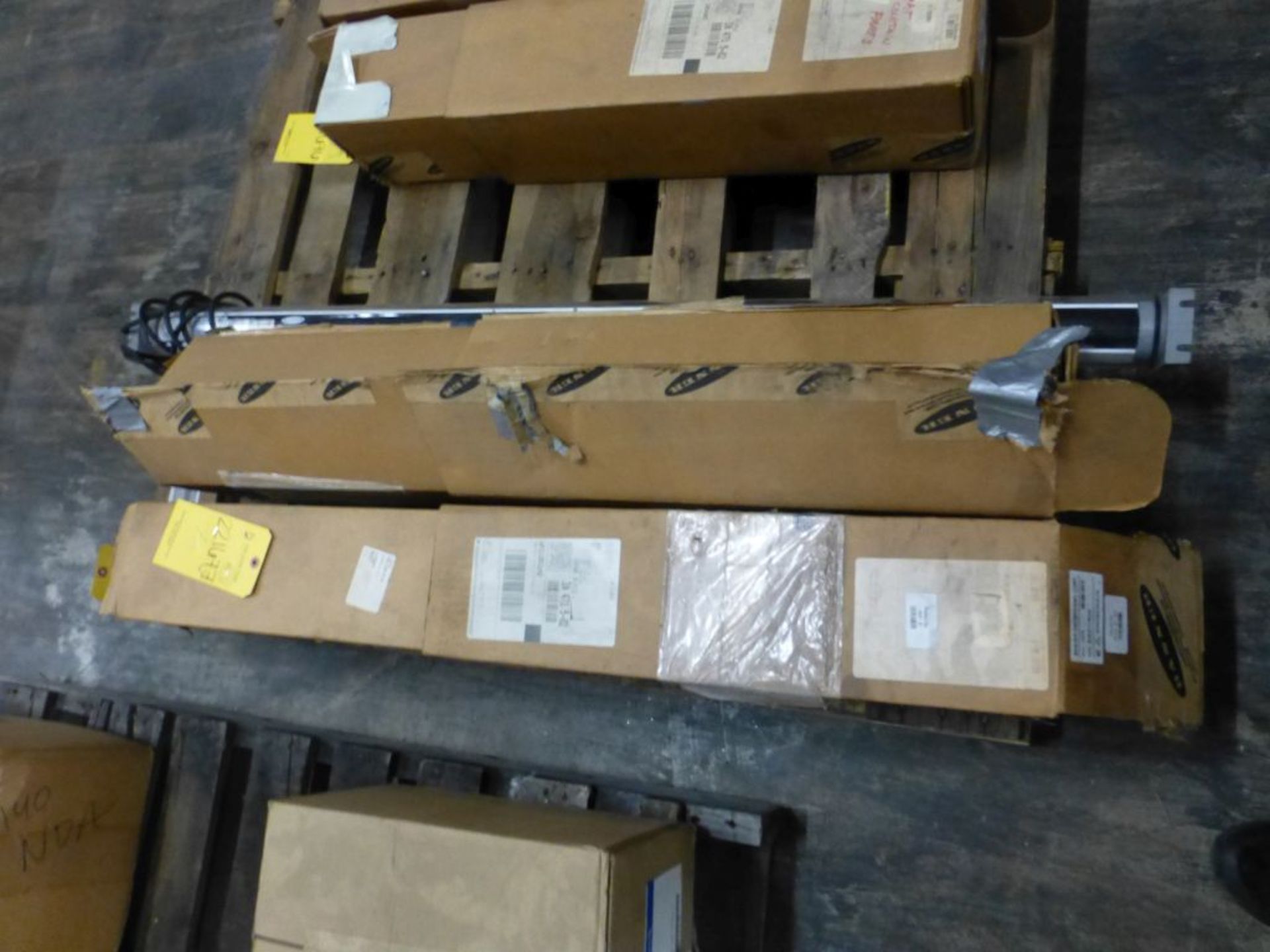 Lot of (2) Banner Fluorescent Luminaires - Part No. 71298; 120/277 VAC; New Surplus; Tag: 221677 - Image 5 of 8