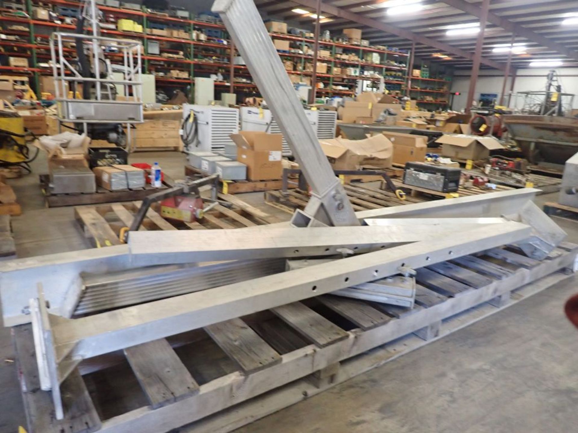 Metal Framing/Assembly|Model No. AHA-4-12-10; 4000 lb Capacity; Tag: 225242