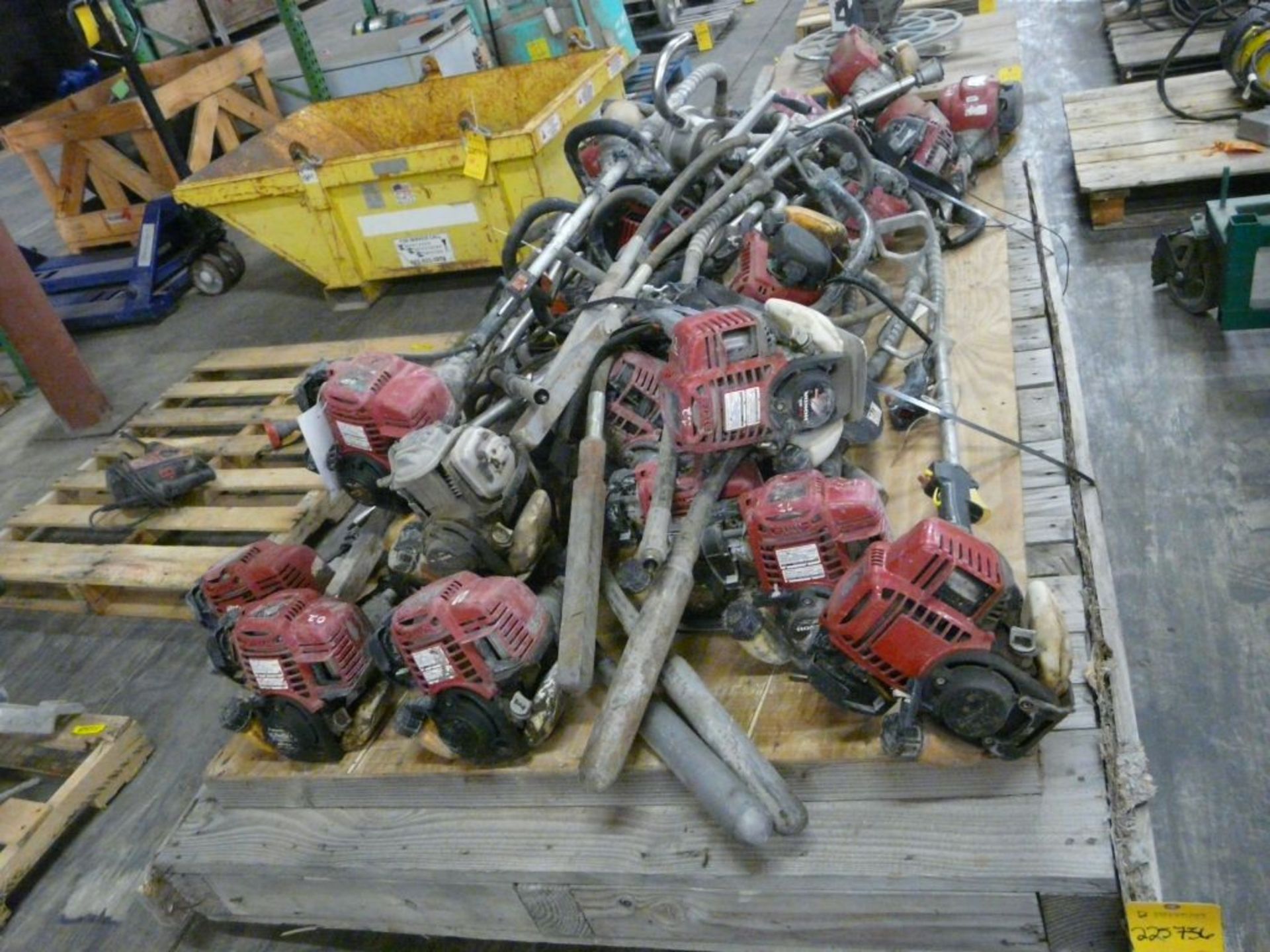 Lot of Multiple Concrete Vibrators|Tag: 225736 - Image 2 of 12