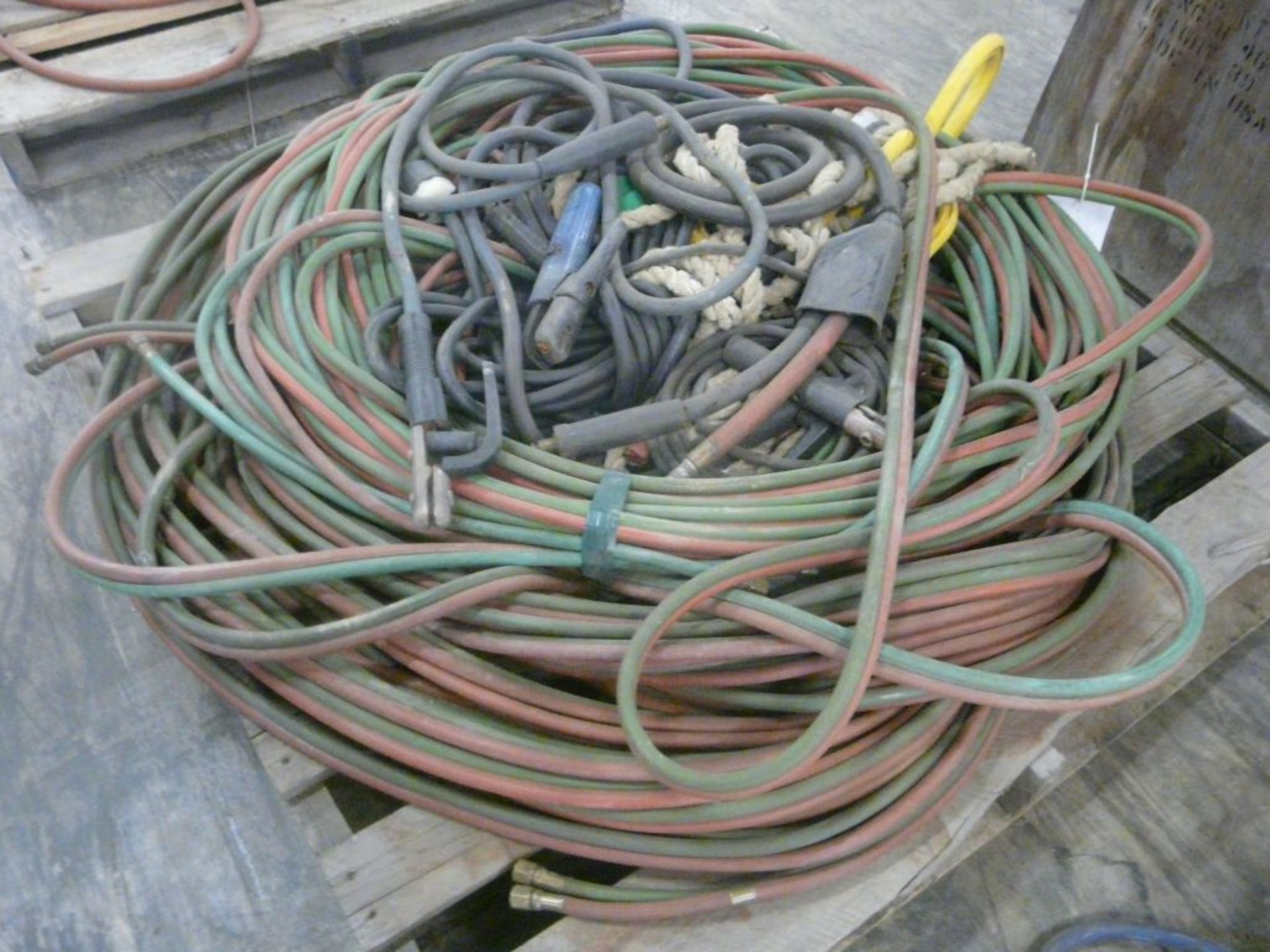 Lot of Assorted Leads, Power Cables, and Rope|144 lbs Including Pallet; Tag: 225338 - Image 2 of 4