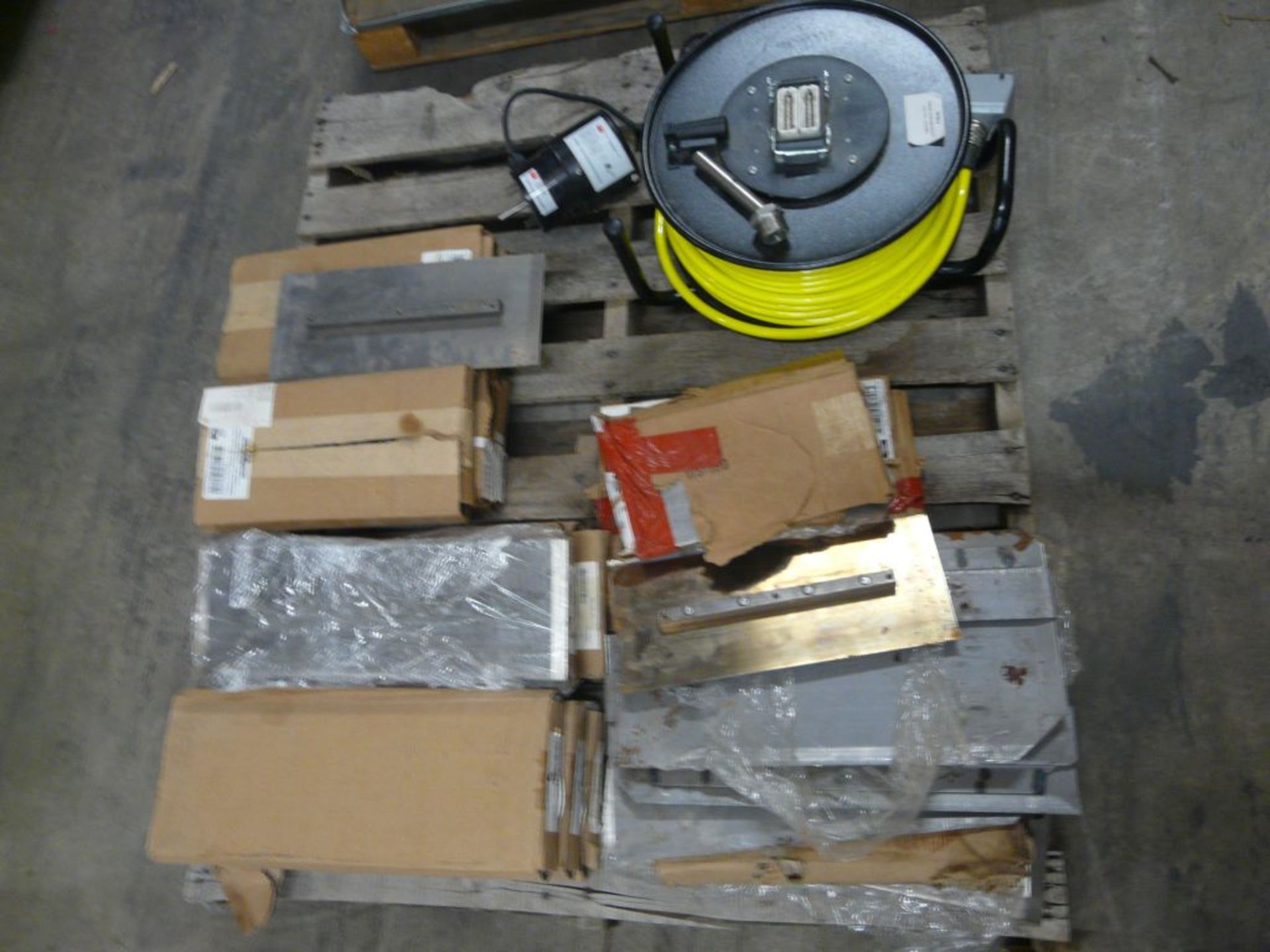 Lot of Assorted Contracting Components|Includes:; KabeHrommel Fernst; Tank Mixer; Power Trowel