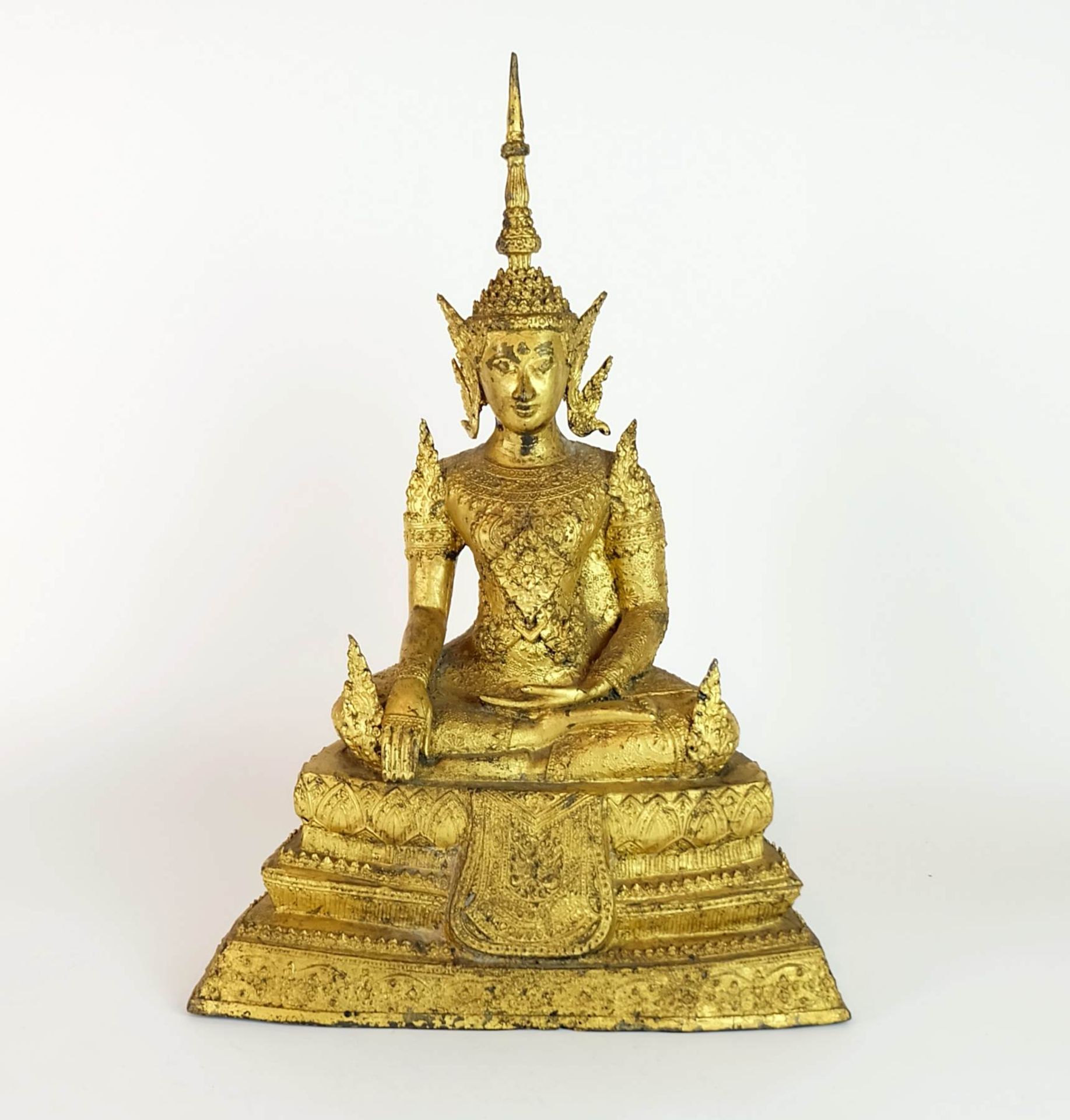 SITZENDE BUDDHAFIGUR,