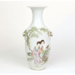 BALUSTERVASE, China, um 1900, Porzellan,