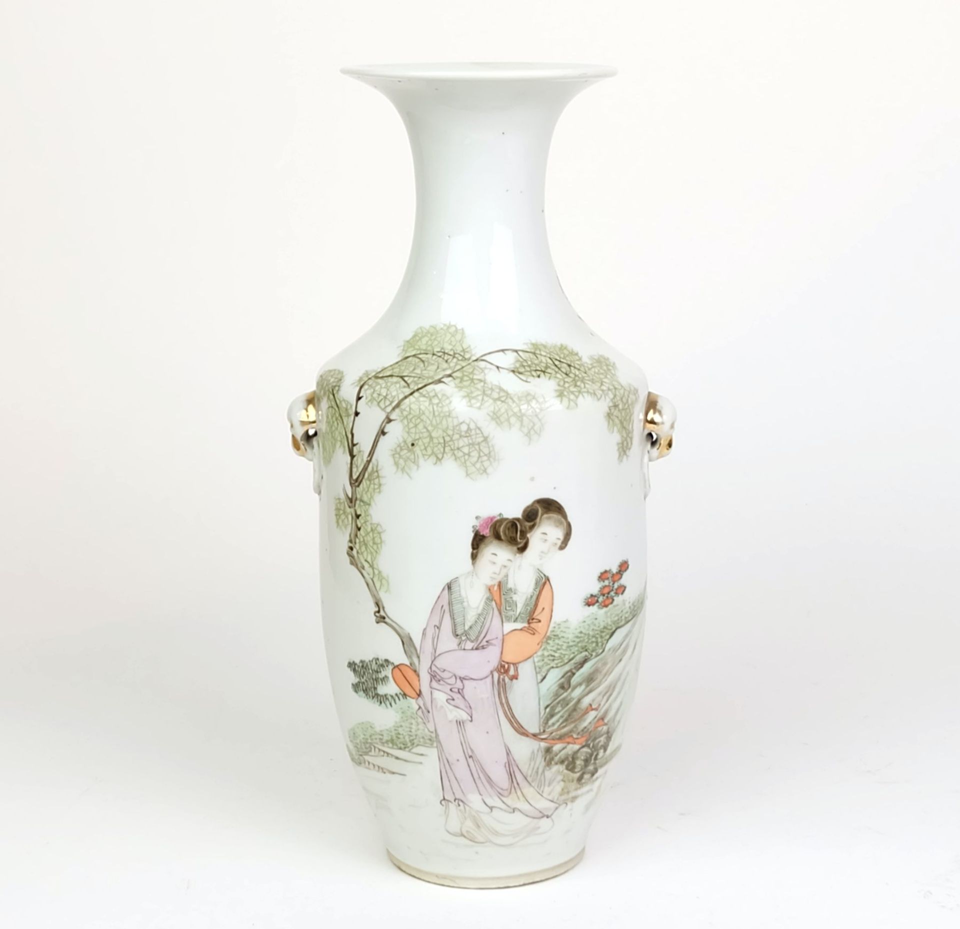 BALUSTERVASE, China, um 1900, Porzellan,