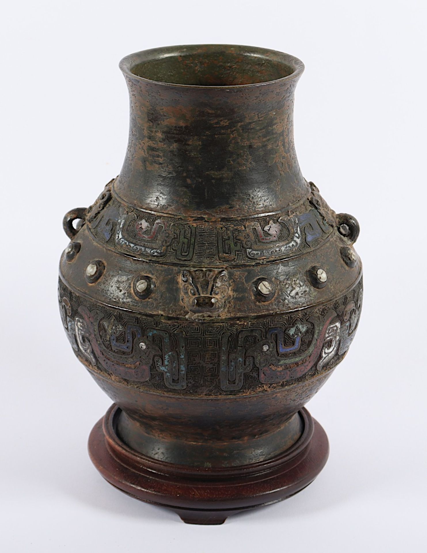 VASE MIT CHAMPLEVÉ-DEKOR, reliefierte