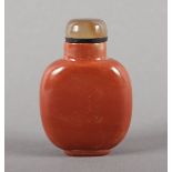 SNUFF-BOTTLE, rotbrauner Stein, H 5,2,