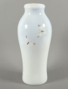 GROSSE VASE, farbig gemalter Dekor