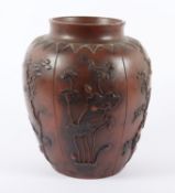 YIXIN-VASE, Steinzeug, im Relief auf