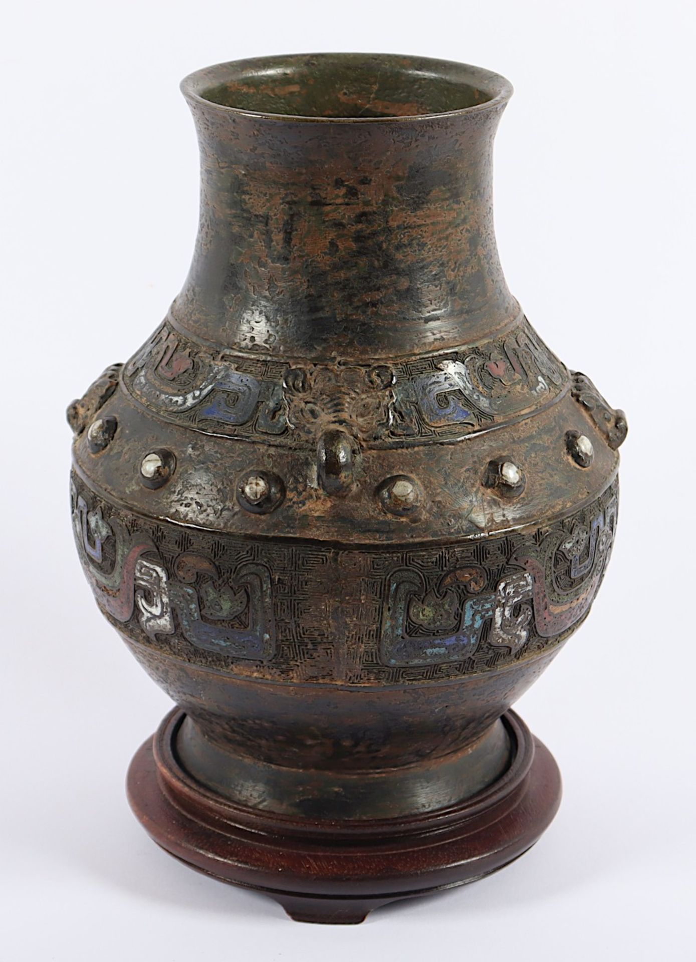 VASE MIT CHAMPLEVÉ-DEKOR, reliefierte