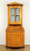 BIEDERMEIER-ECKSCHRANK, Birke,