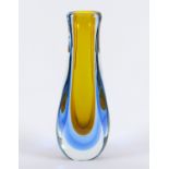 DESIGNERVASE, farbloses, blaues- sowie