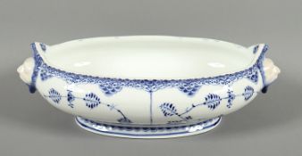 OVALE SCHALE "MUSSELMALET", ROYAL COPENHAGEN, VOR 1922