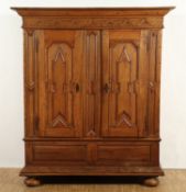 KLEINER BAROCKSCHRANK, Eiche,