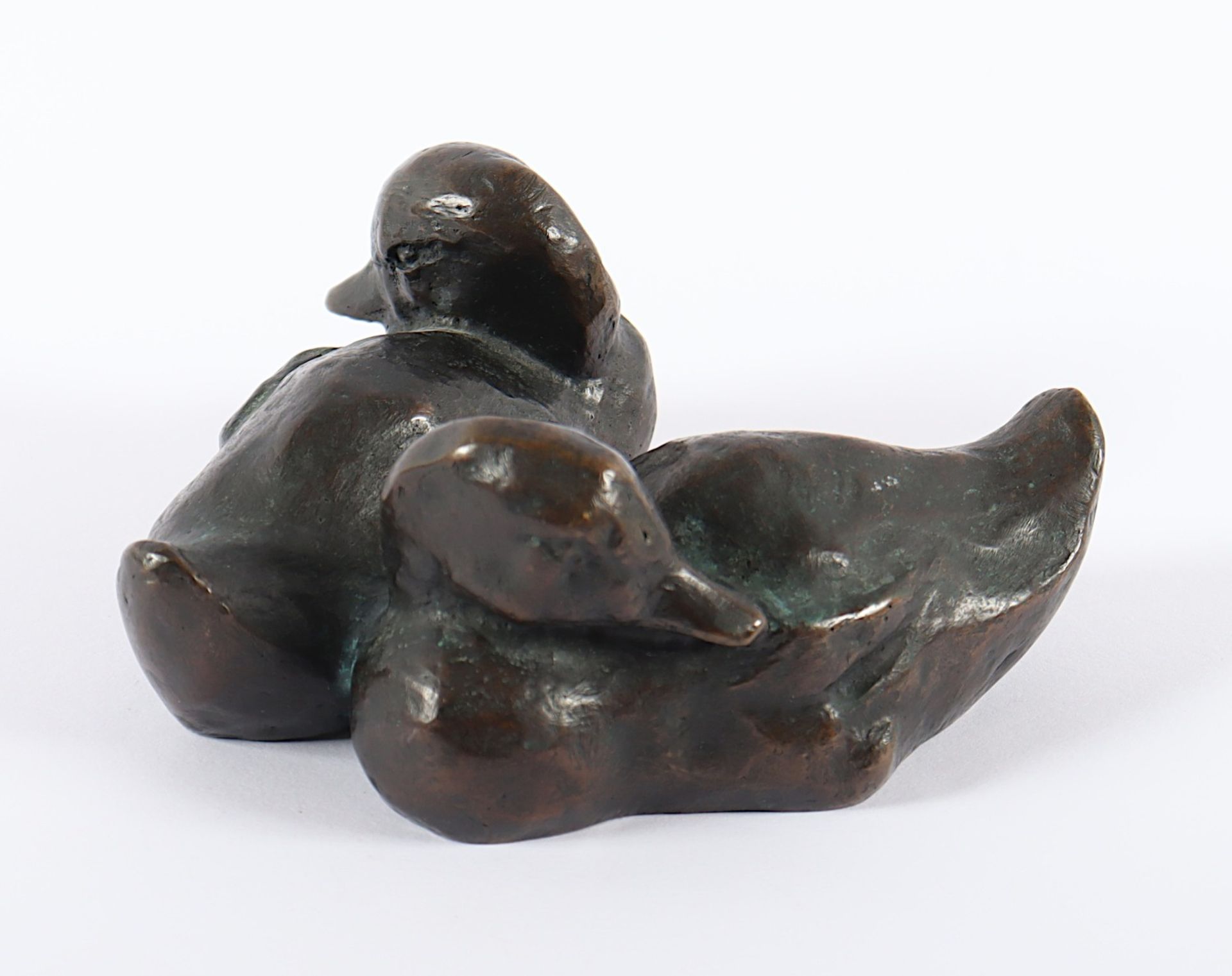 LWOWSKI, Vera, "Zwei Enten", Bronze, L