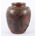 YIXIN-VASE, Steinzeug, im Relief auf