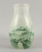 <de>VASE, farbloses Glas, grün gemalter Landschaftsdekor, minst. best., H 16,5, wohl LEGRAS, um 1920