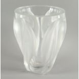 VASE, farbloses Glas, geätzt und geschliffen, besch., H 27, LALIQUE