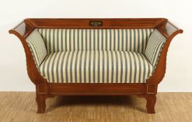 KLEINES SOFA, Mahagoni,