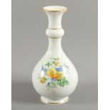 VASE, farbig gemalte heimische Blumen,