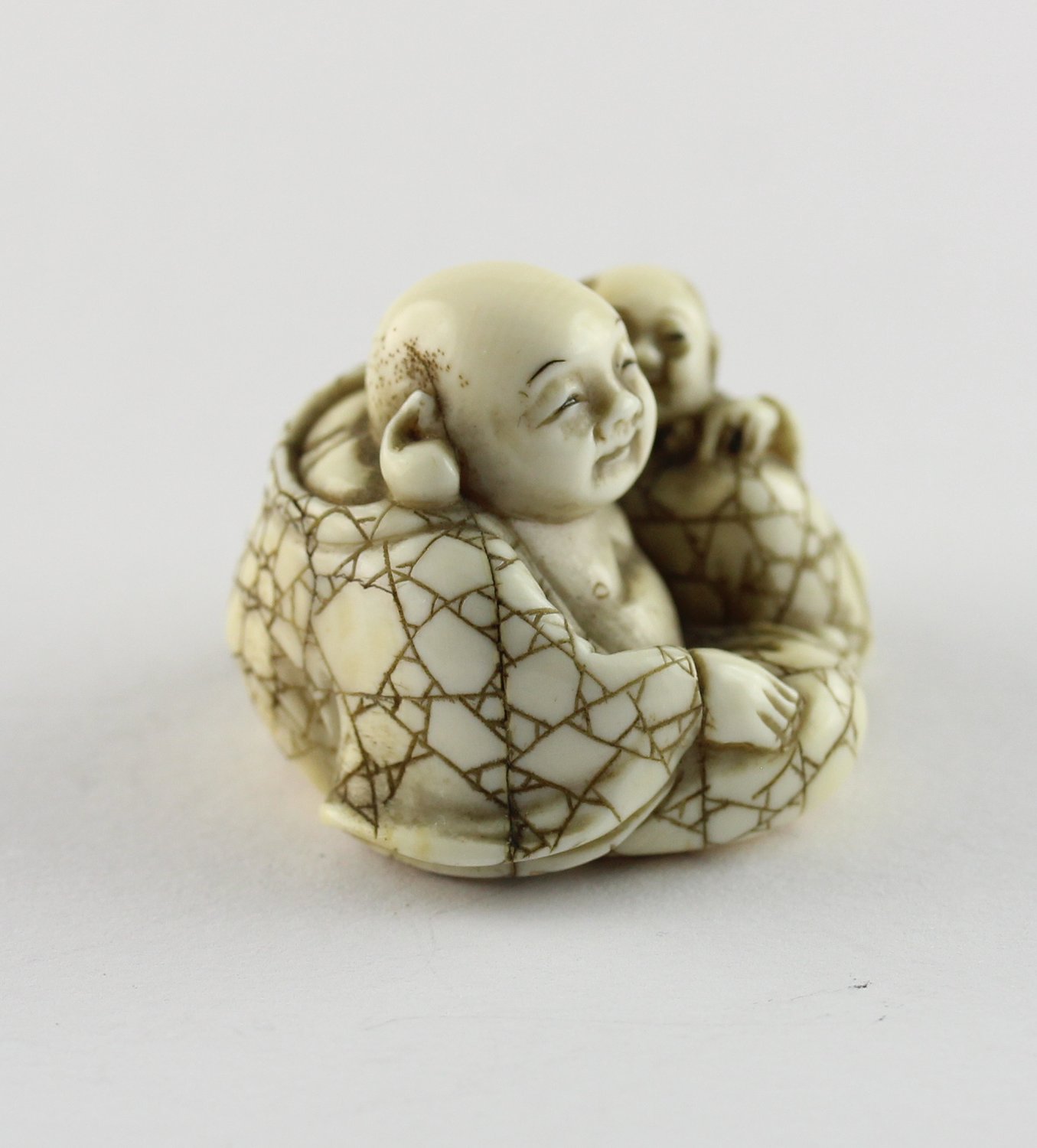 NETSUKE HOTEI MIT KARAKO, Elfenbein, - Image 5 of 6