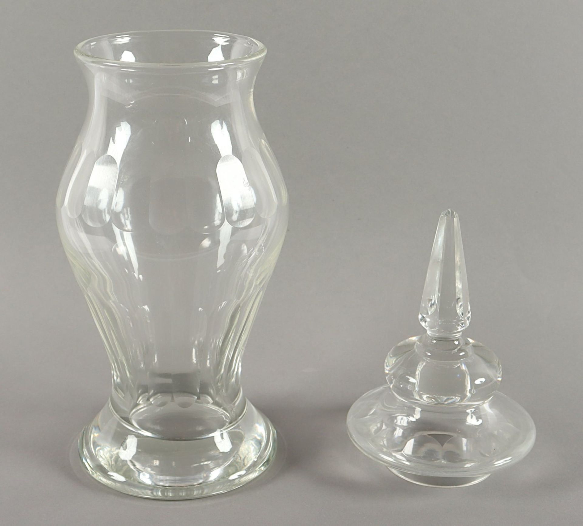 DECKELVASE, farbloses Glas, - Image 2 of 2