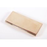 ETUI, 580/ooo Gelbgold, Daumenrast mit