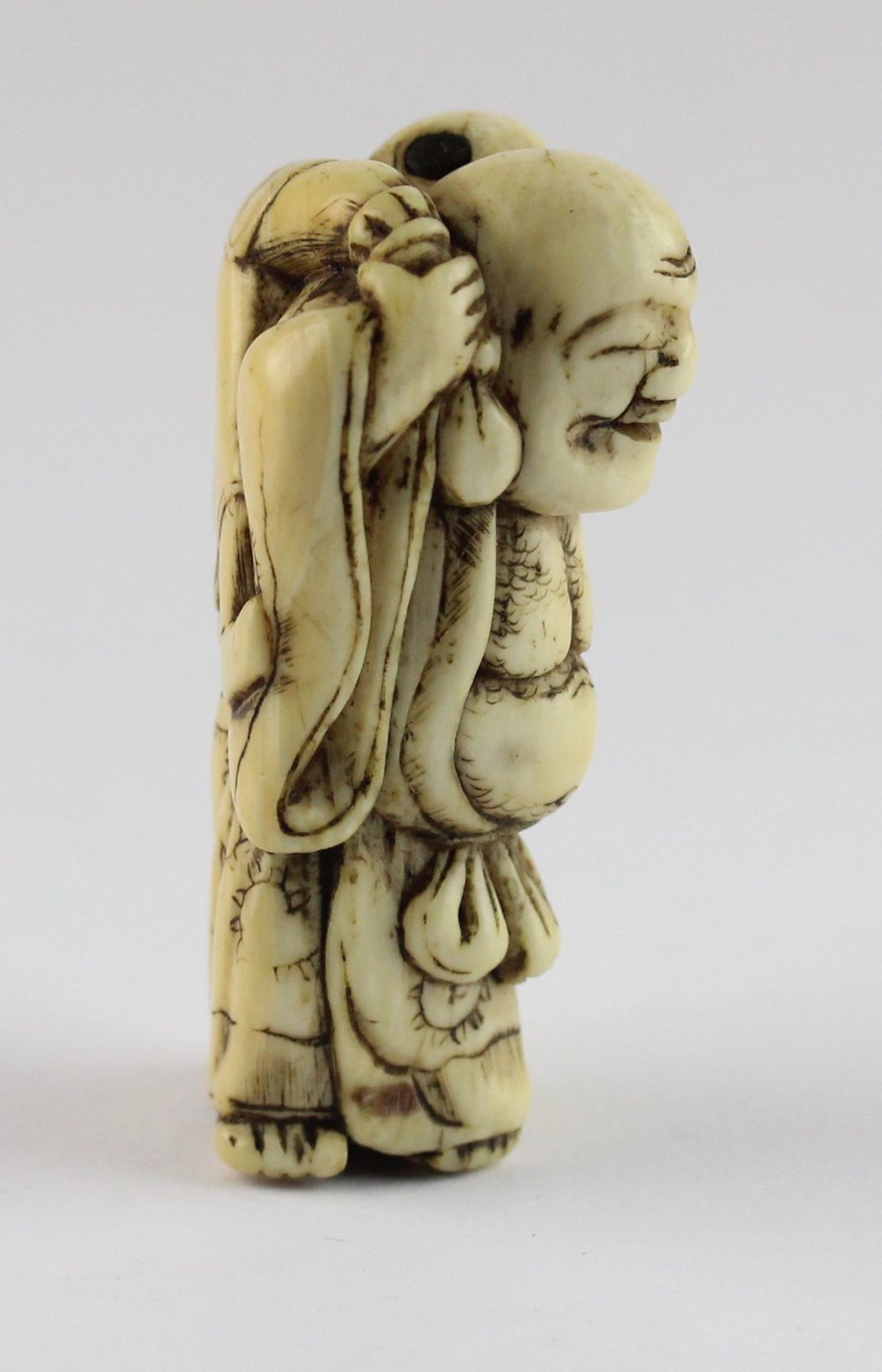 NETSUKE HOTEI MIT KARAKO, Elfenbein, - Bild 3 aus 5