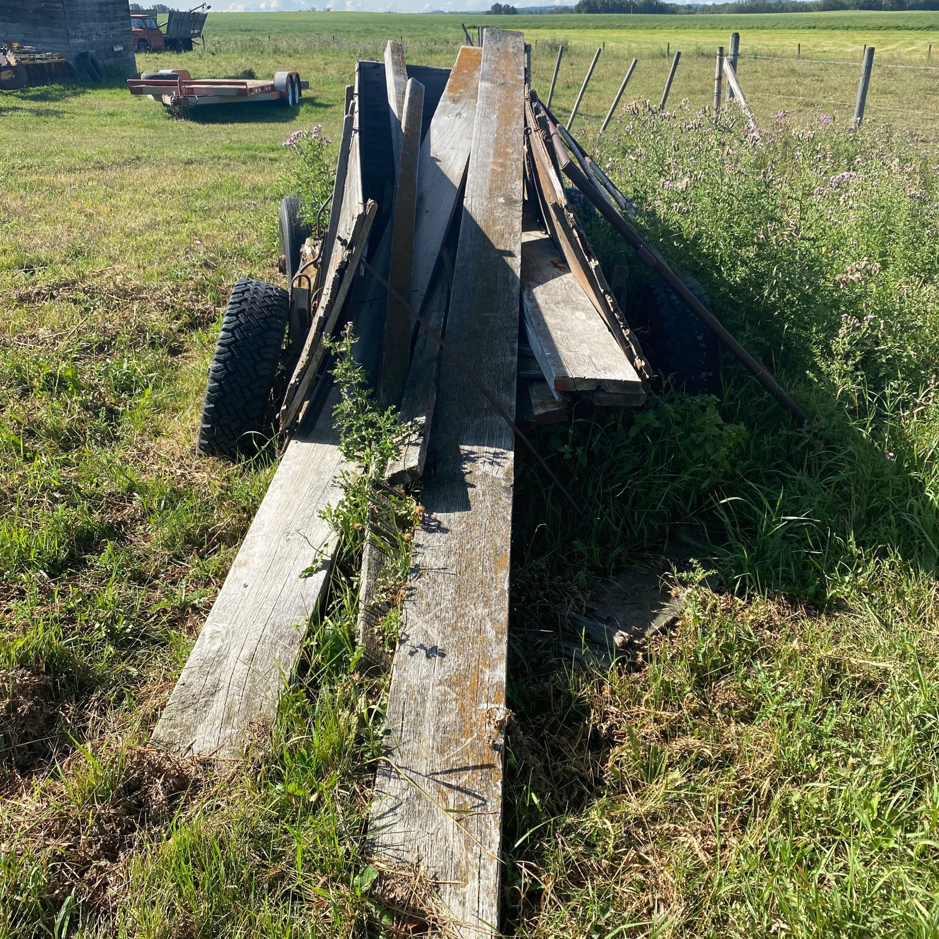 Rubber tired wagon - Image 2 of 2