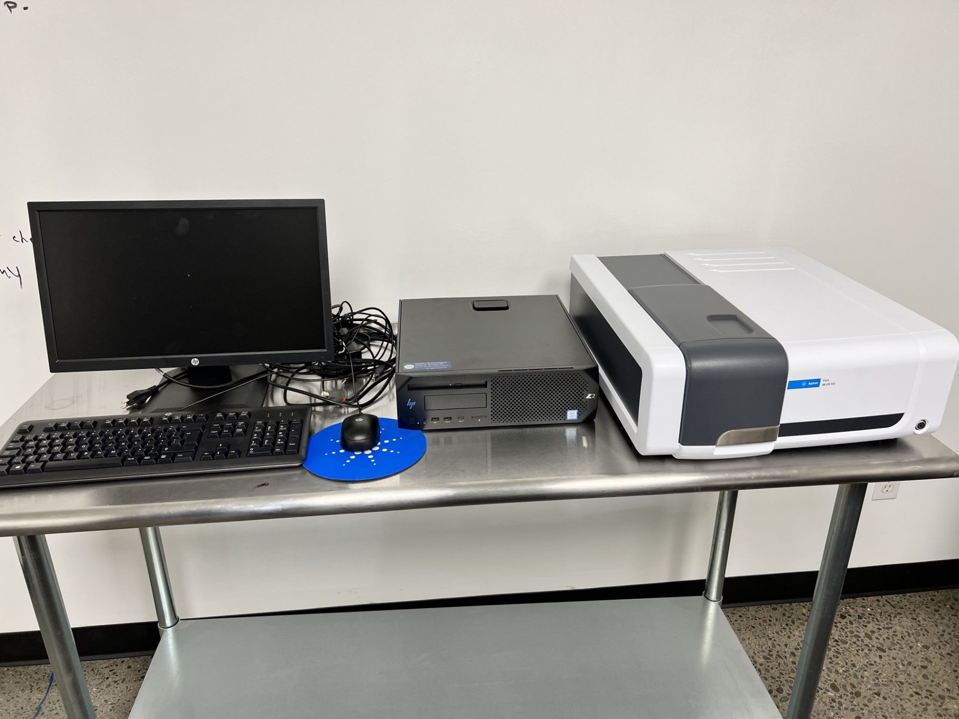 Used Cary 60 UV-Vis Spectrophotometer. Model Agilent / Cary 60 UV-Vis