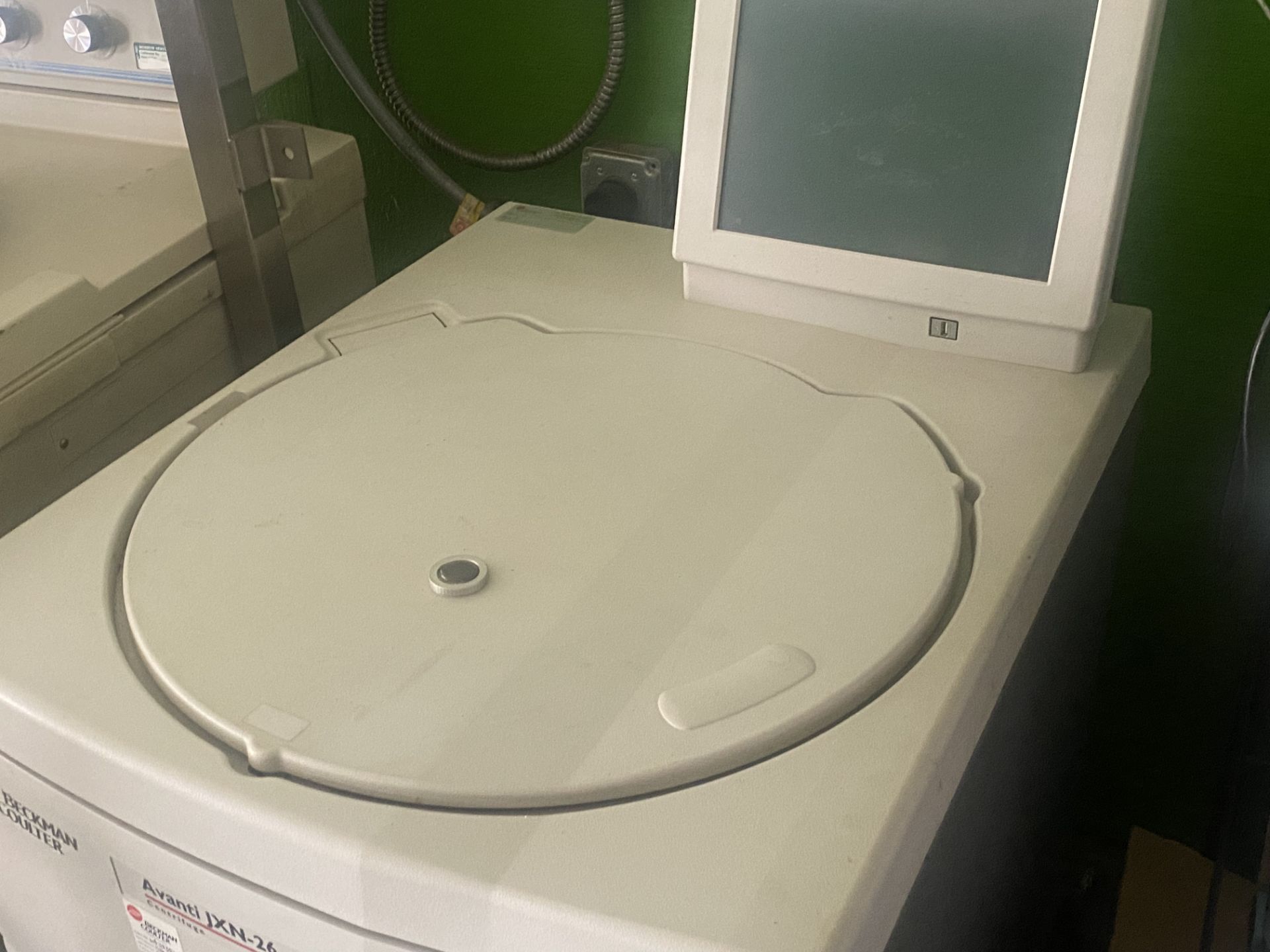 -Used Beckman Coulter (Avanti) Labratory Centrifuge. Model JXN-26 - Image 7 of 9