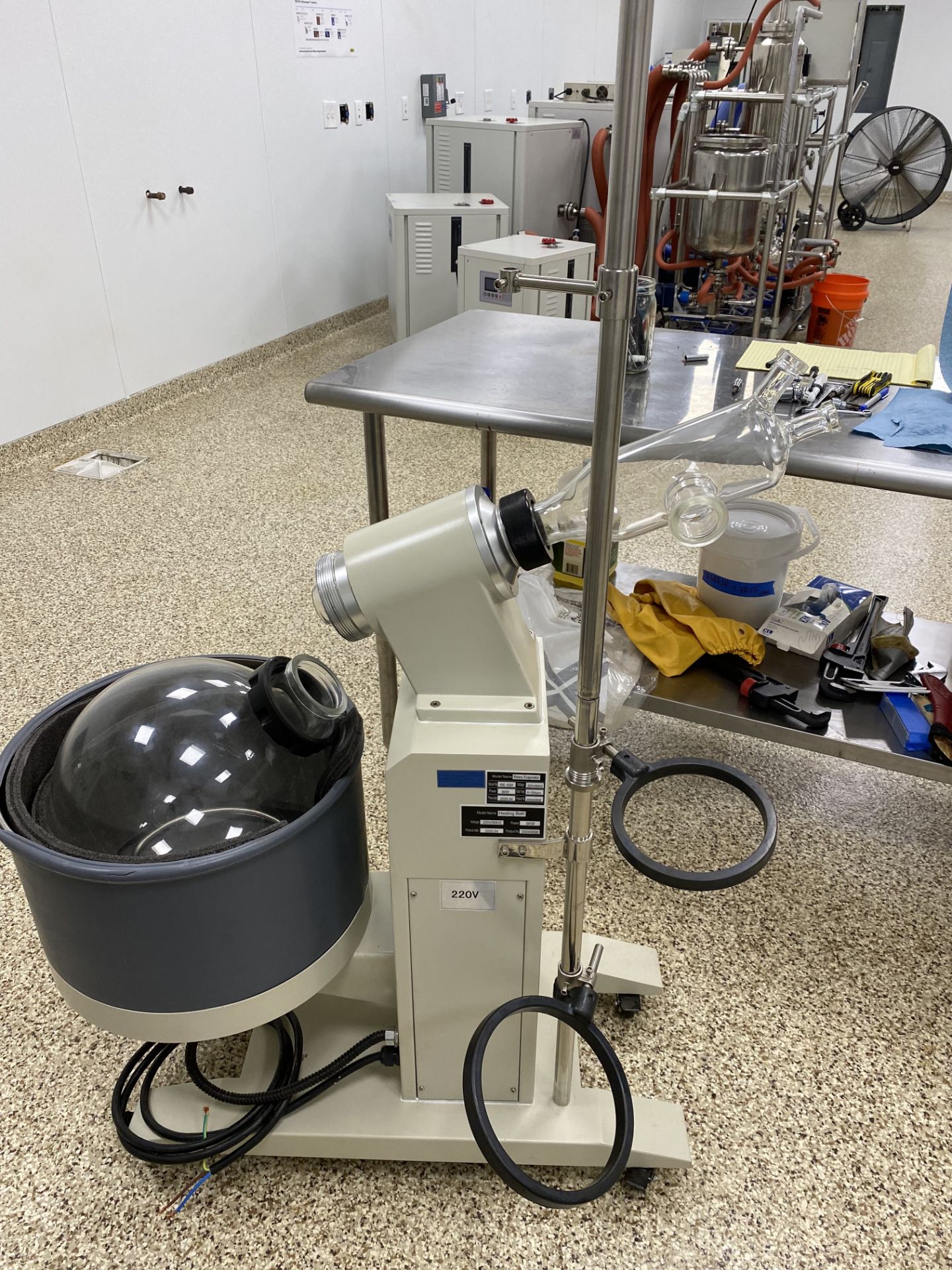 New/ Never Used Lab1st 20 L Rotary Evaporator. Model RE-520 w/ Coolant/Circulation Pump & Aspirator