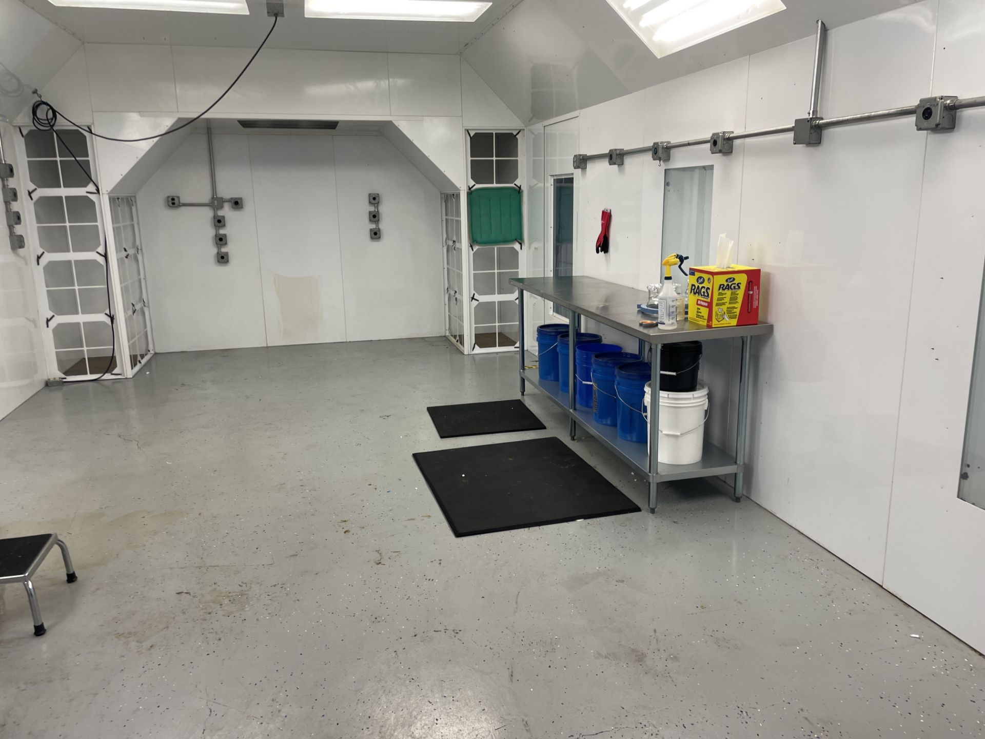 Used Standard Tools & Equipment Co Paint Booth. Approx 27' L x 14.5' W x 9' Tall. - Image 3 of 18