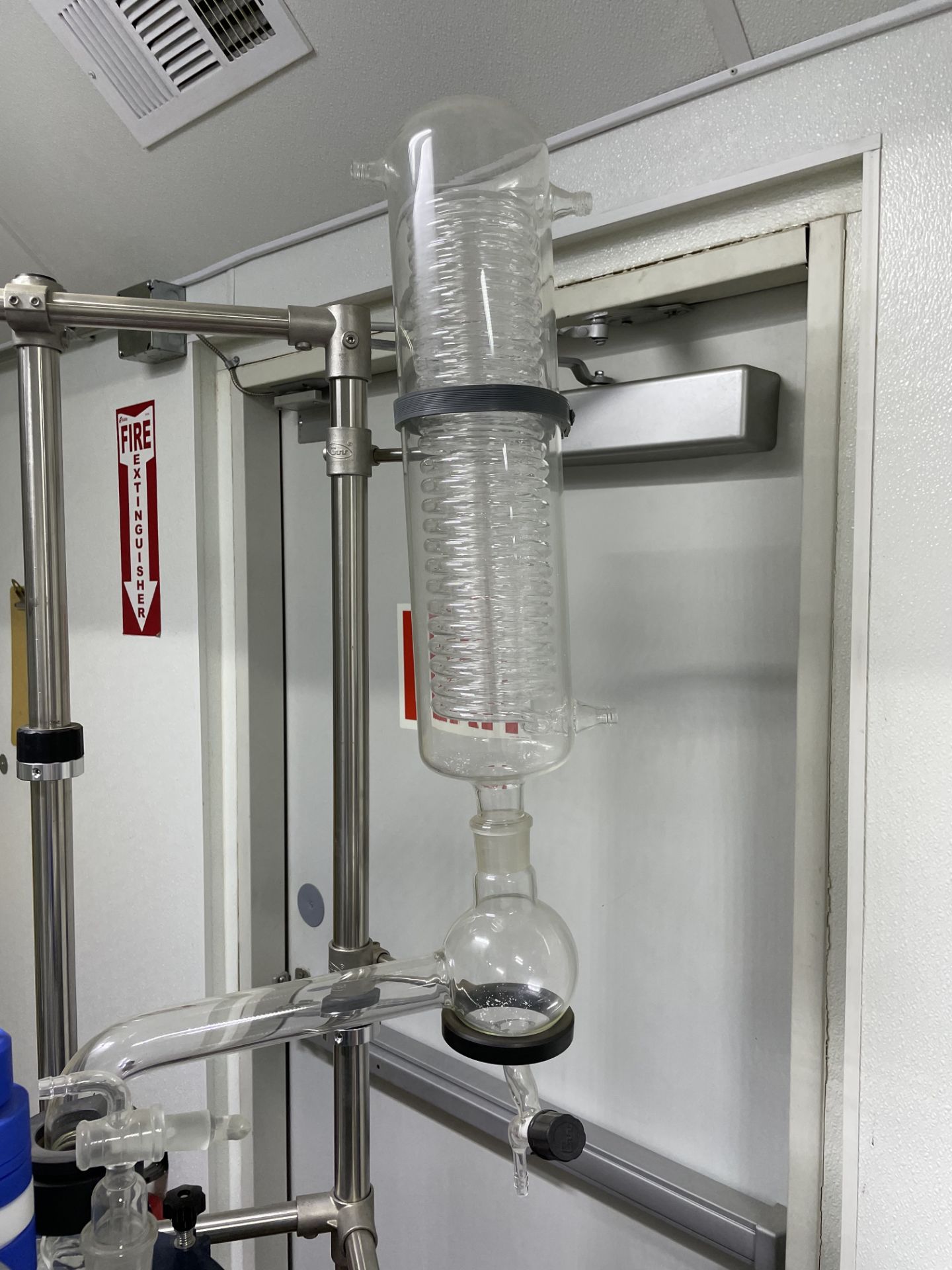 Used Across International 50 L Dual Jacketed Glass Reactor - Image 5 of 8