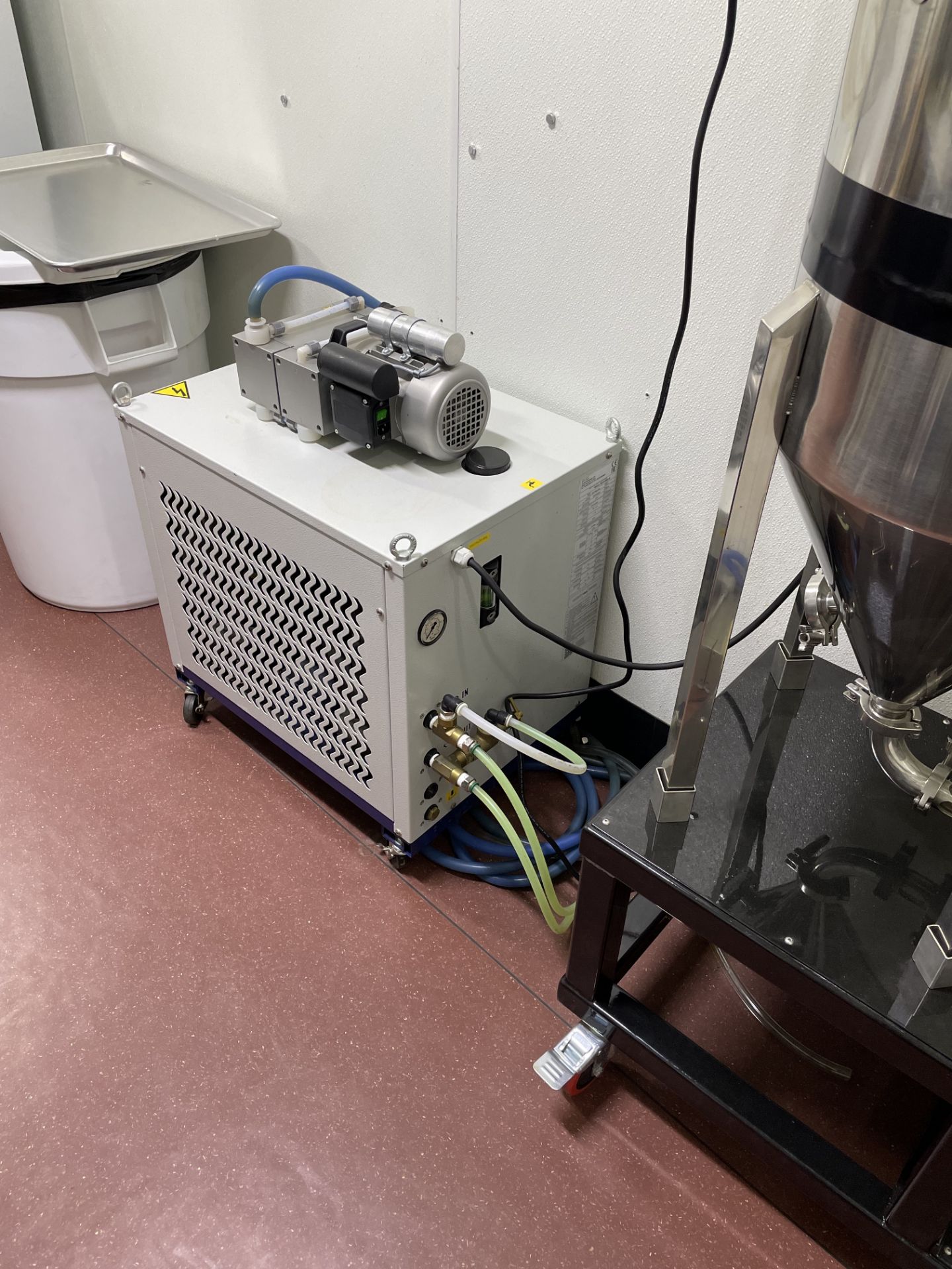 Used Winterization Full Set up w/ Across International 50 L SolventVap Rotary Evaporator - Image 39 of 48