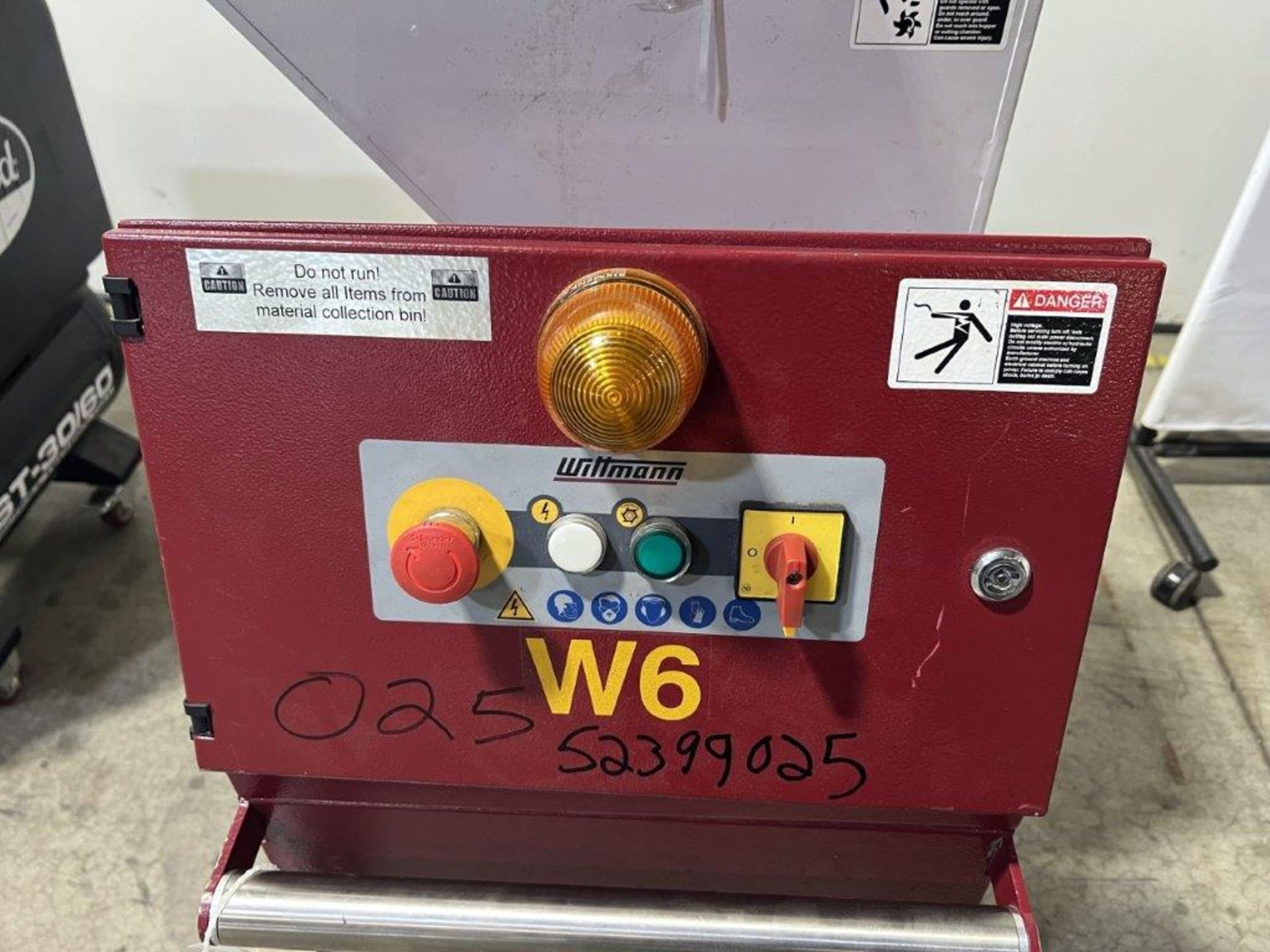 Used- Wittman MAS Series Beside-the-Press Granulator. Approximate 70 kg/h throughput - Image 12 of 17