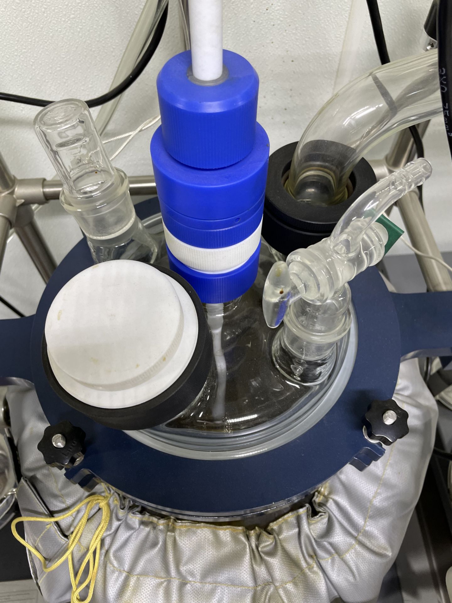 Used Ai 50 L Dual Jacketed Glass Reactor Set Up w/ Cold Trap & (2) Julabo 601F Circulators - Image 5 of 25
