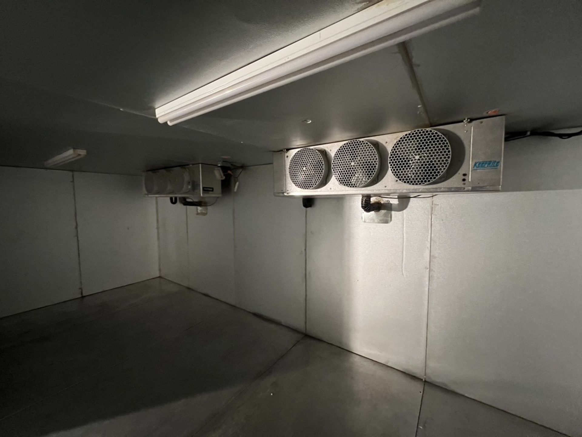 Used Mr Winter 20' x 10' Walk- In Freezer. - Image 2 of 7