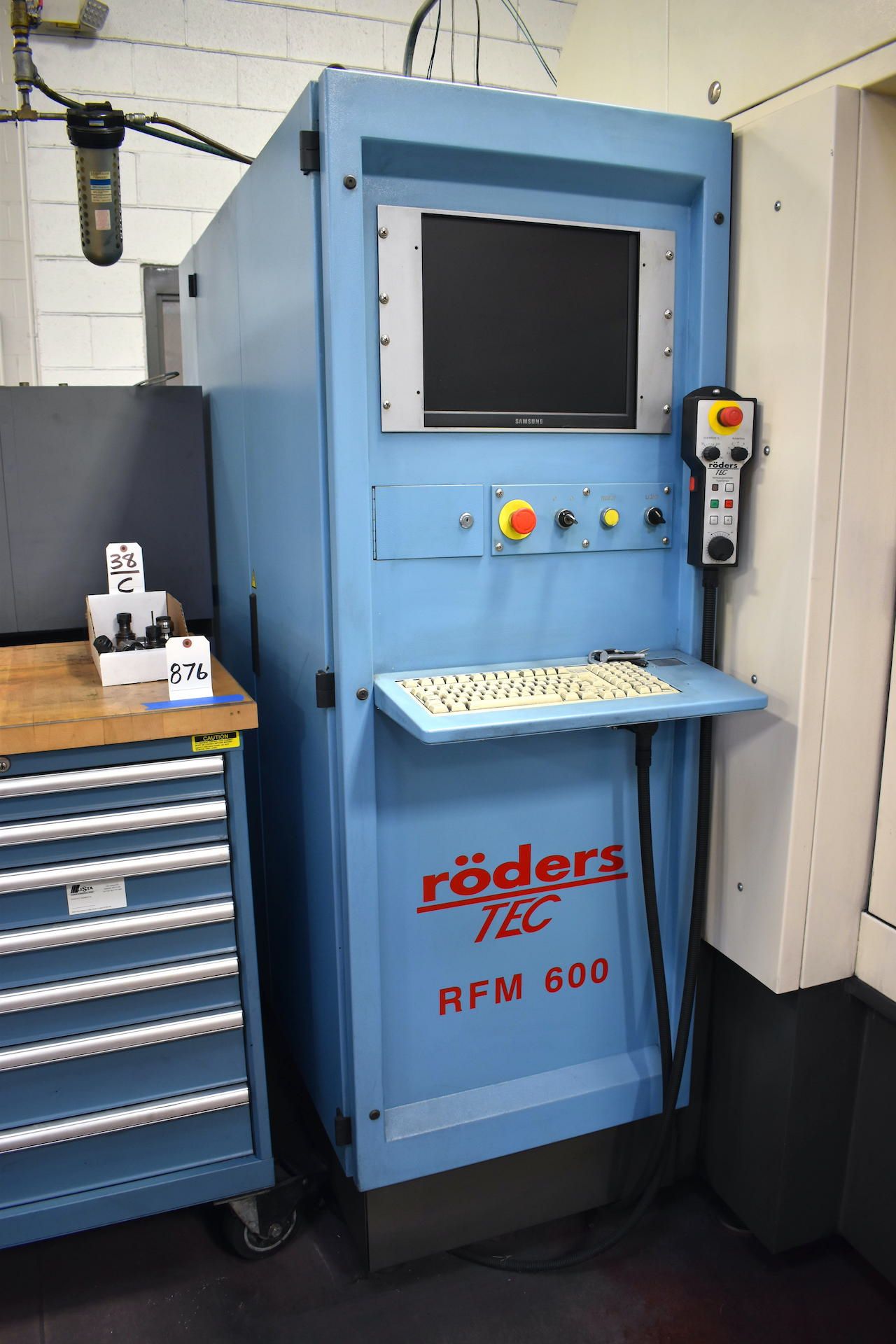 2001 Roders Tec Model RFM 600/2 High Speed Vertical Machining Center, S/N 88573-164, Automatic - Image 2 of 7